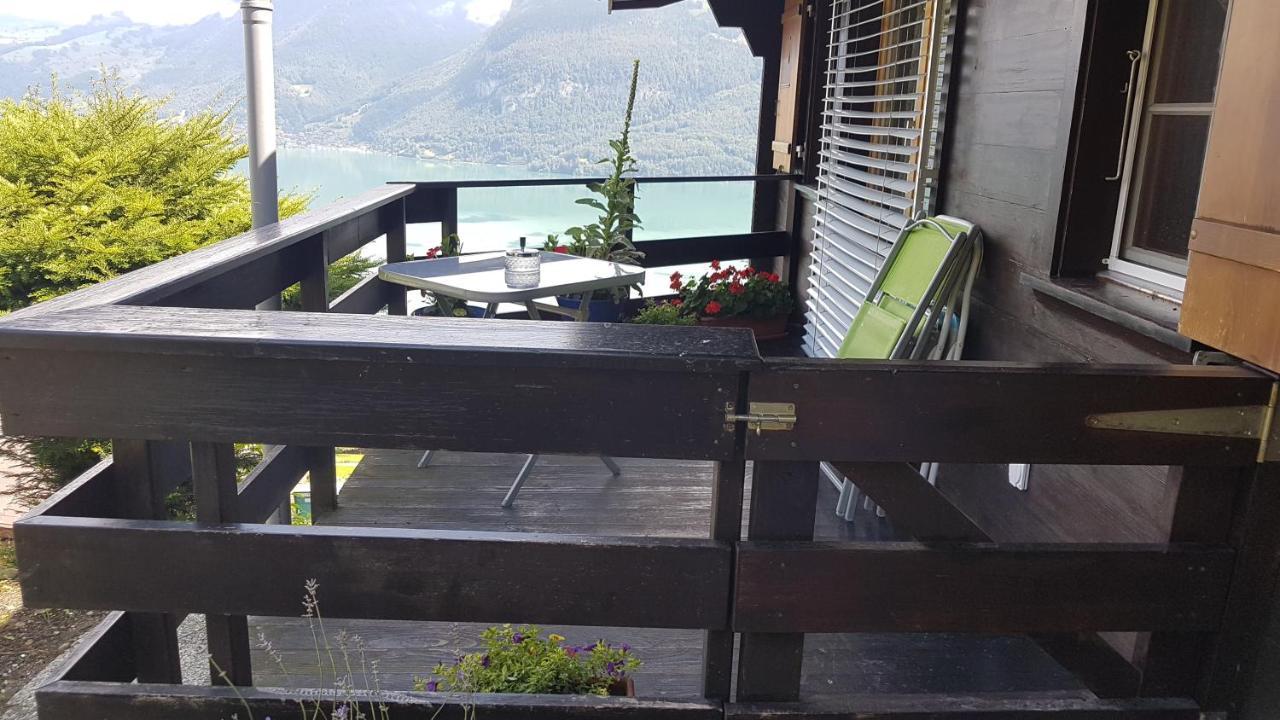 Traumhaftes Chalet Mit Seesicht Krattigen Екстер'єр фото
