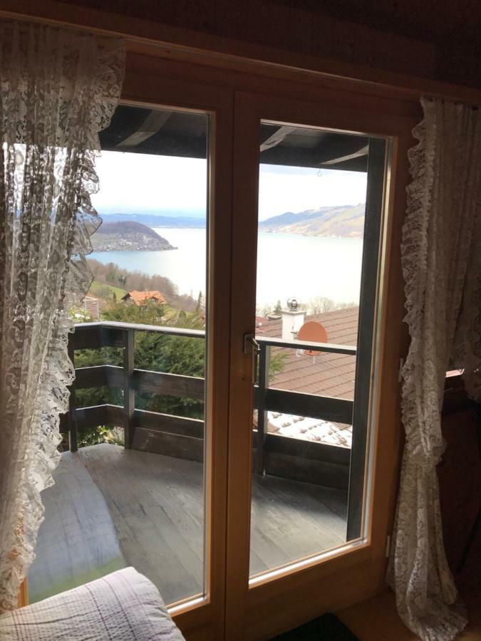 Traumhaftes Chalet Mit Seesicht Krattigen Екстер'єр фото